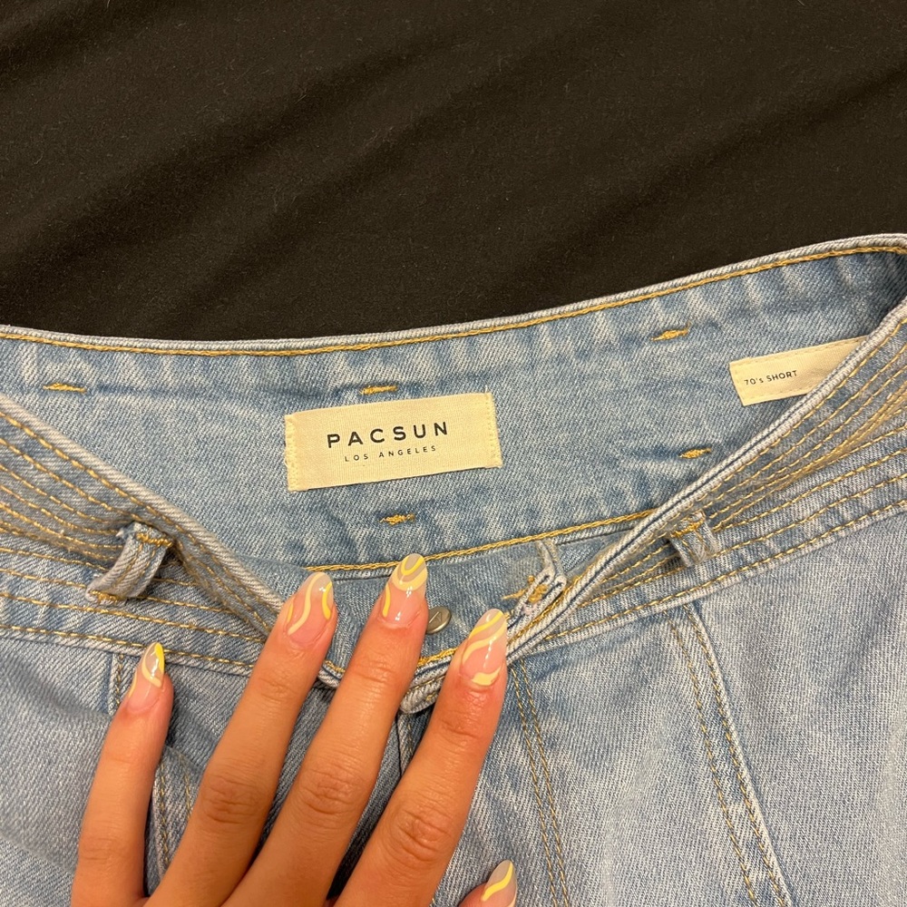 Pacsun Jean Shorts - Picture 4 of 5
